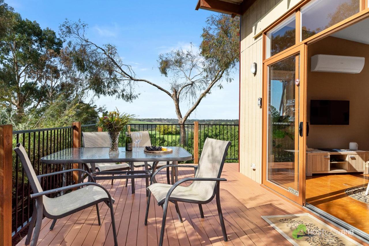 Rural 5 Star Villa'S With Resort Amenities Cowes Exteriör bild