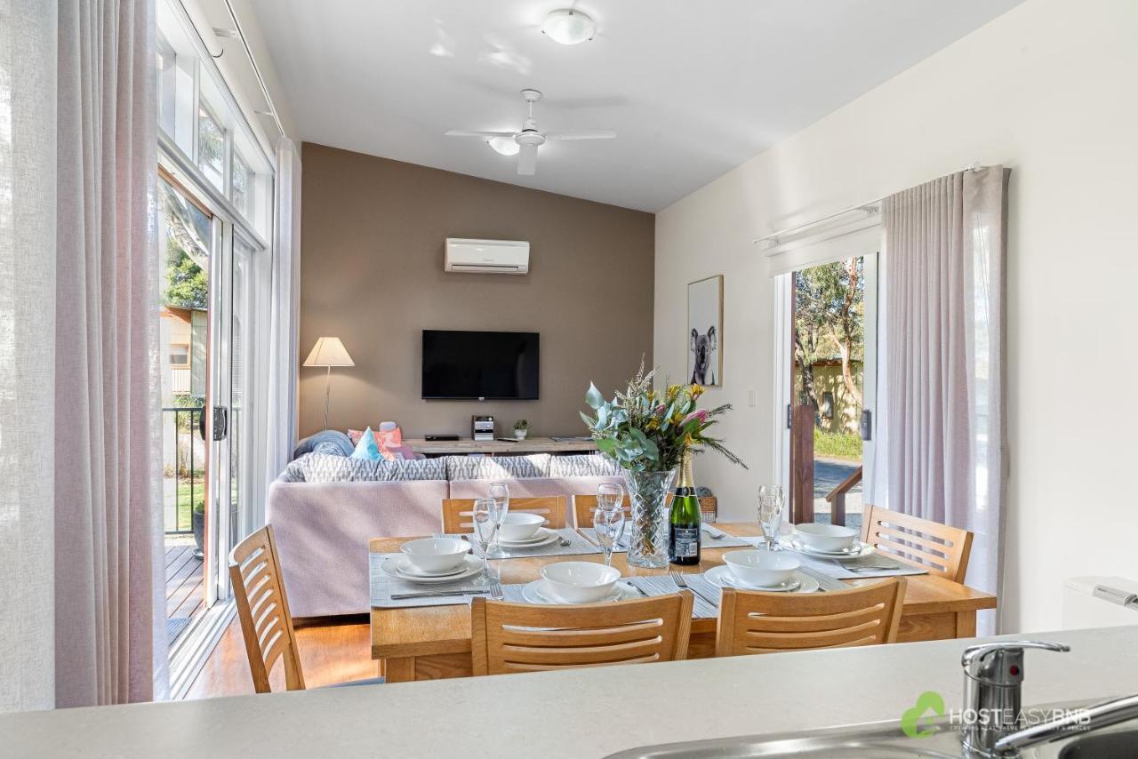 Rural 5 Star Villa'S With Resort Amenities Cowes Exteriör bild