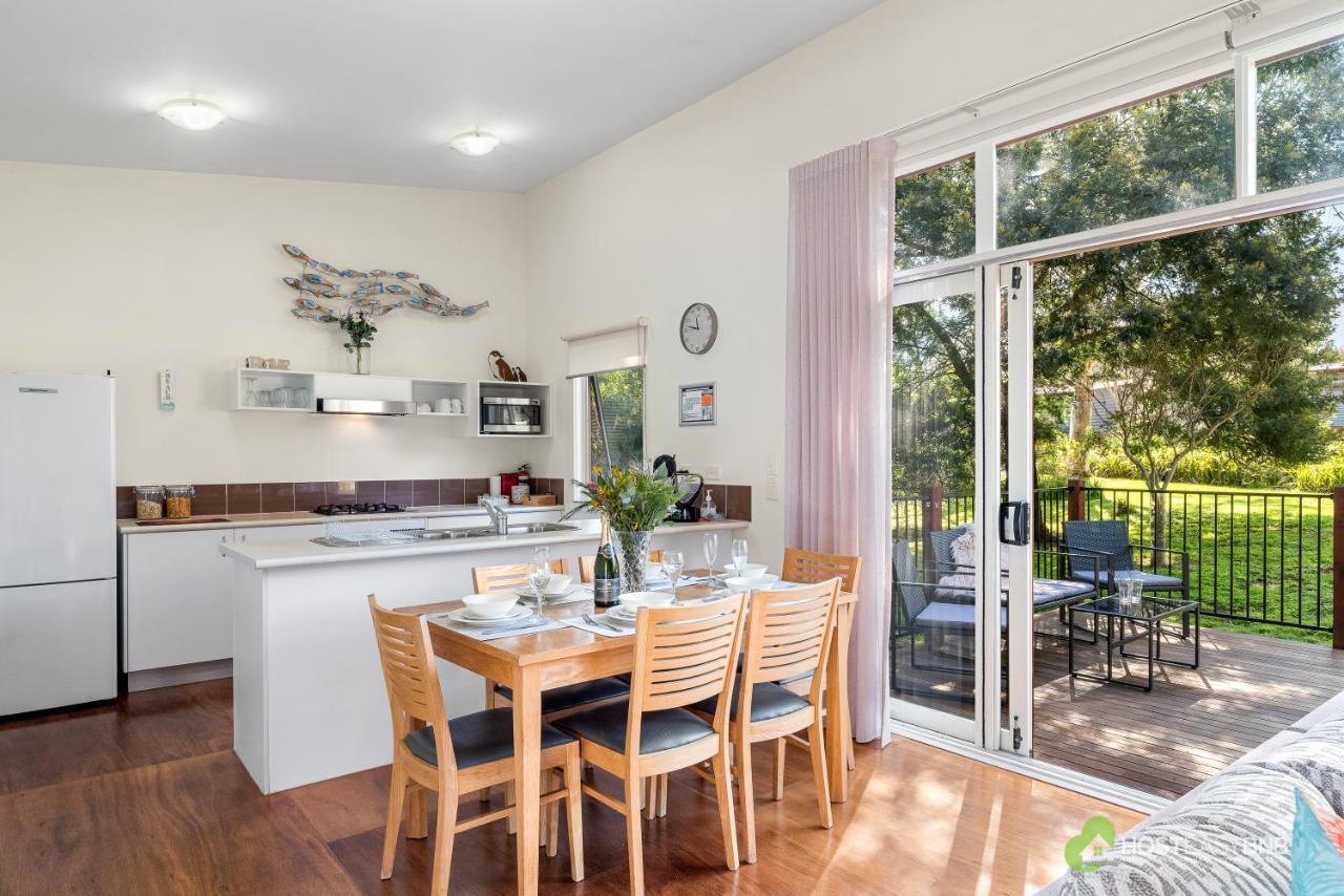Rural 5 Star Villa'S With Resort Amenities Cowes Exteriör bild